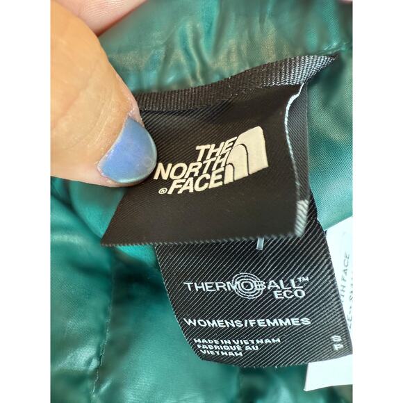 NWT The North Face Plaid Printed ThermoBall Eco Vest Blue Green Womens Sze Small - Picture 8 of 13